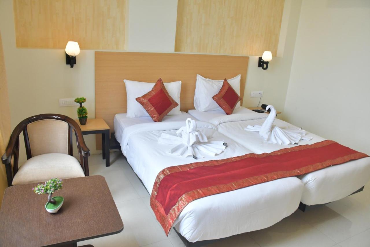 Hotel Yatharth Inn Varanasi Eksteriør bilde