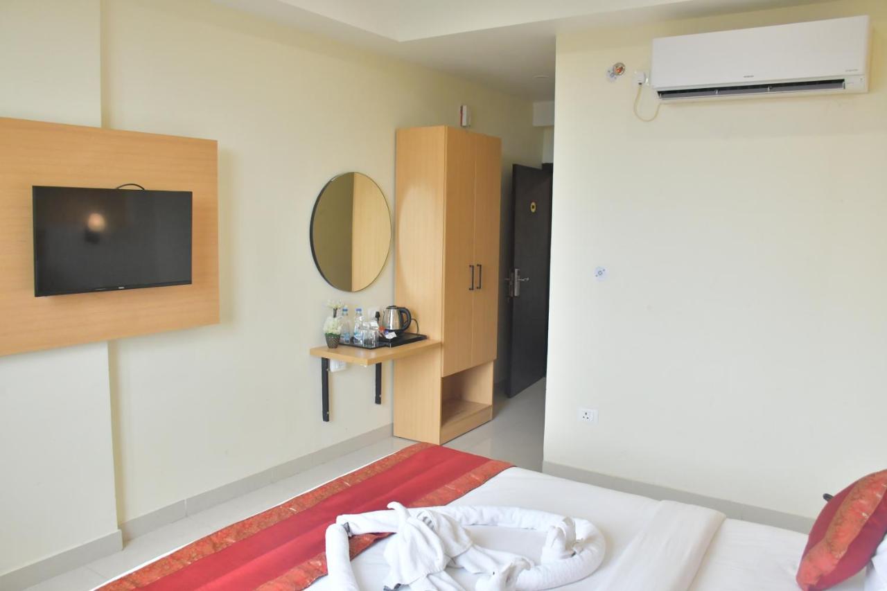 Hotel Yatharth Inn Varanasi Eksteriør bilde