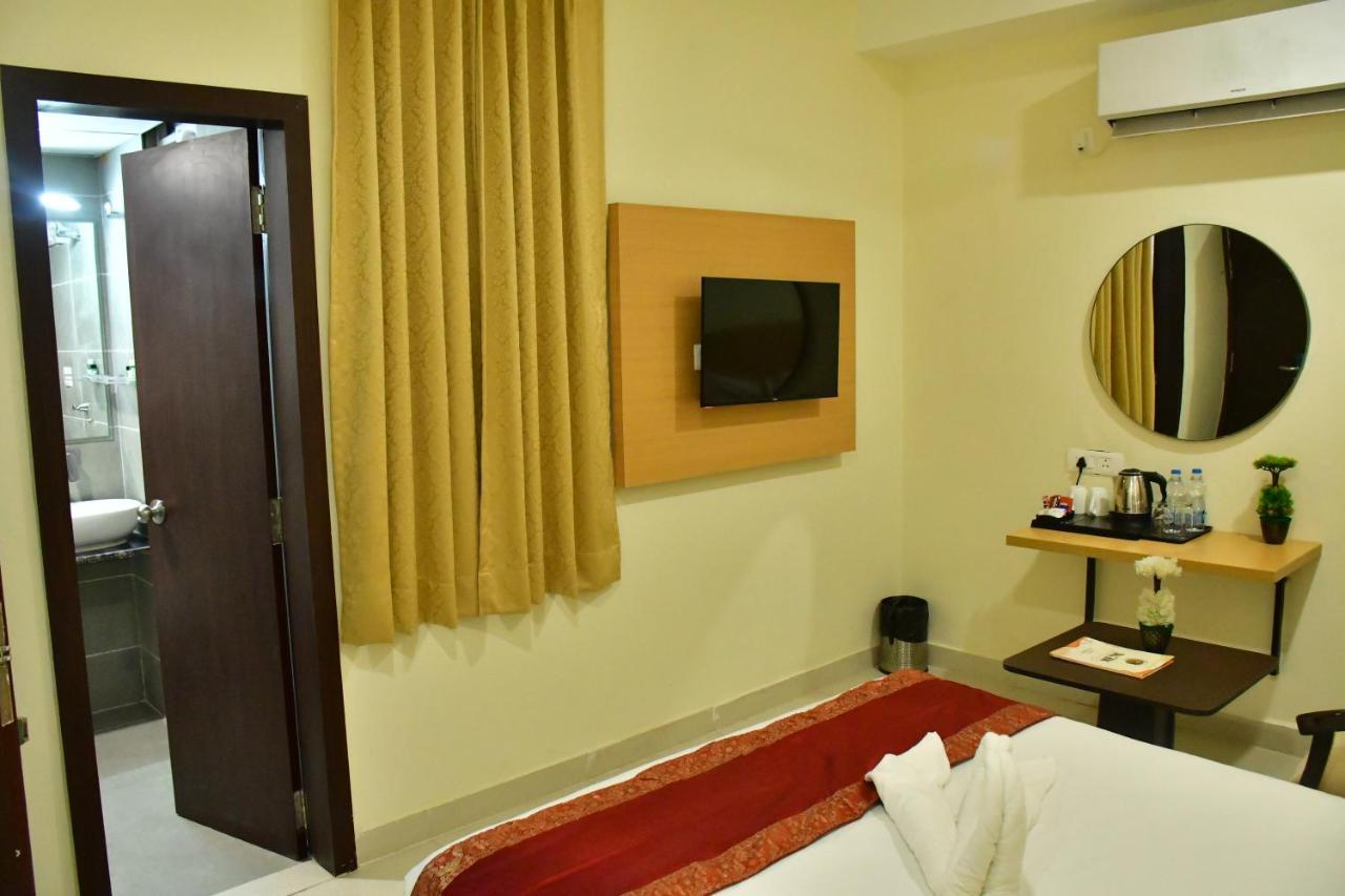 Hotel Yatharth Inn Varanasi Eksteriør bilde