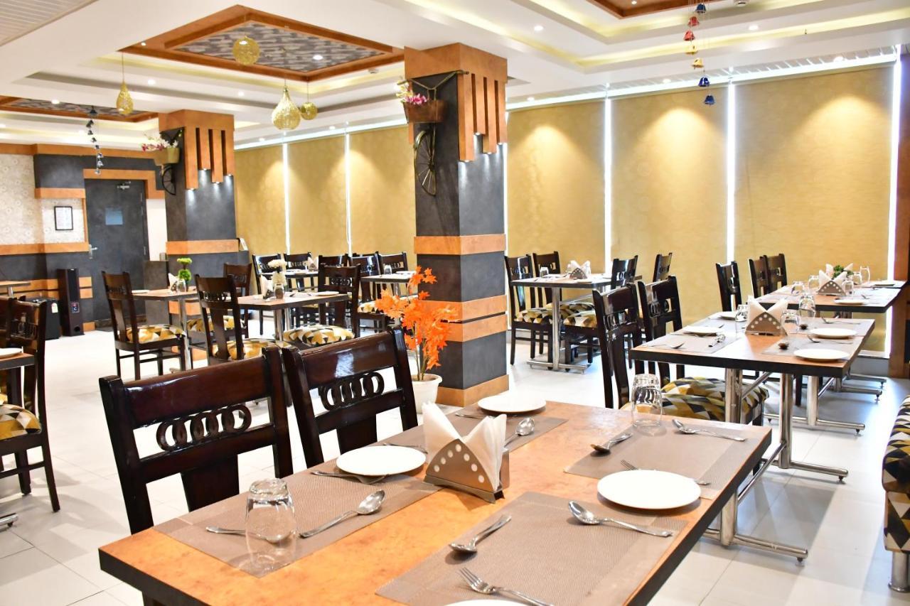 Hotel Yatharth Inn Varanasi Eksteriør bilde