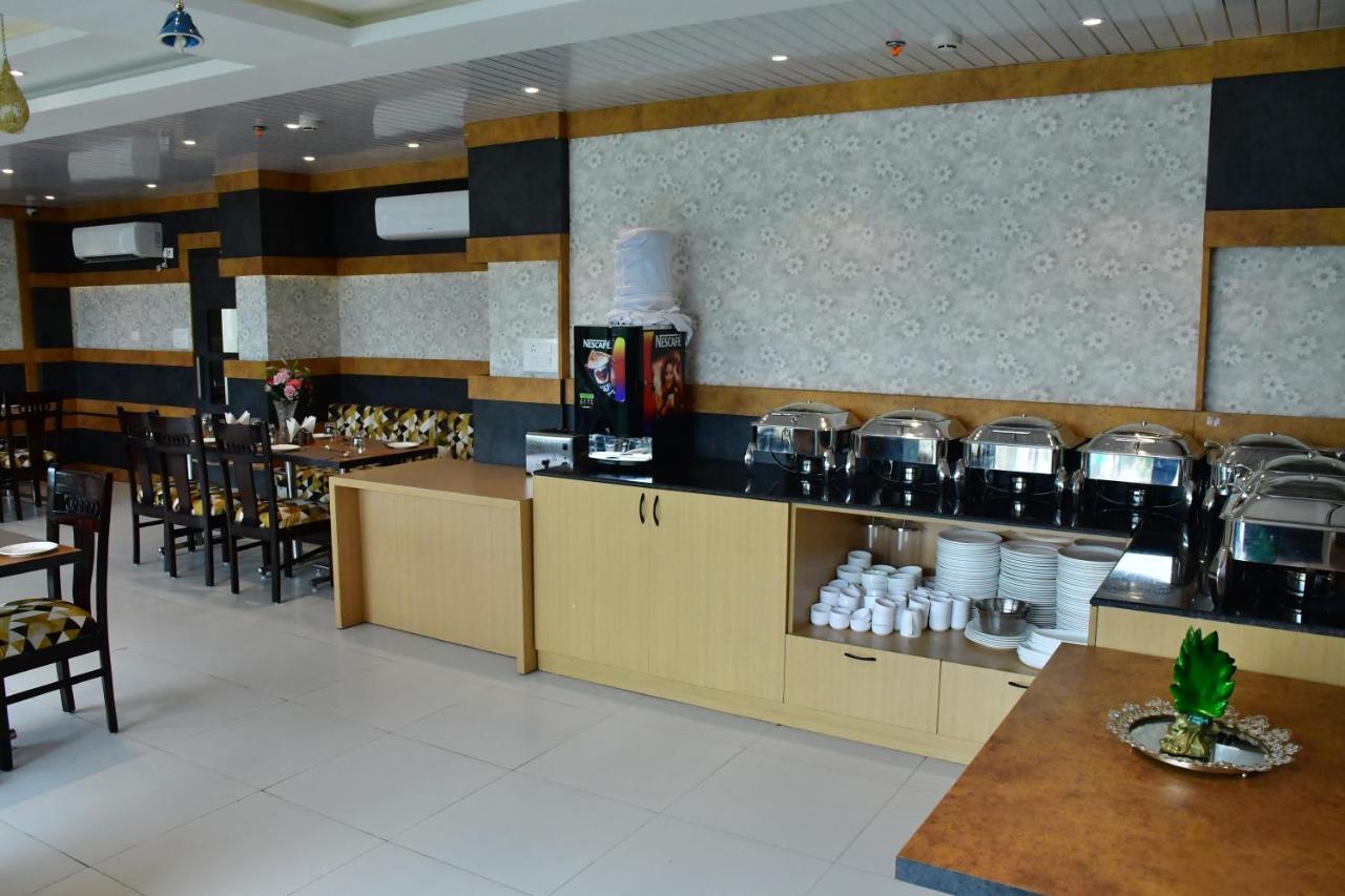 Hotel Yatharth Inn Varanasi Eksteriør bilde