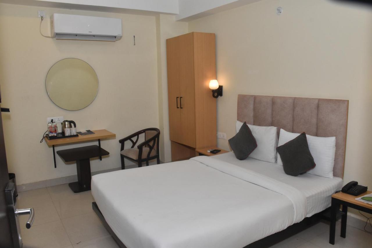 Hotel Yatharth Inn Varanasi Eksteriør bilde