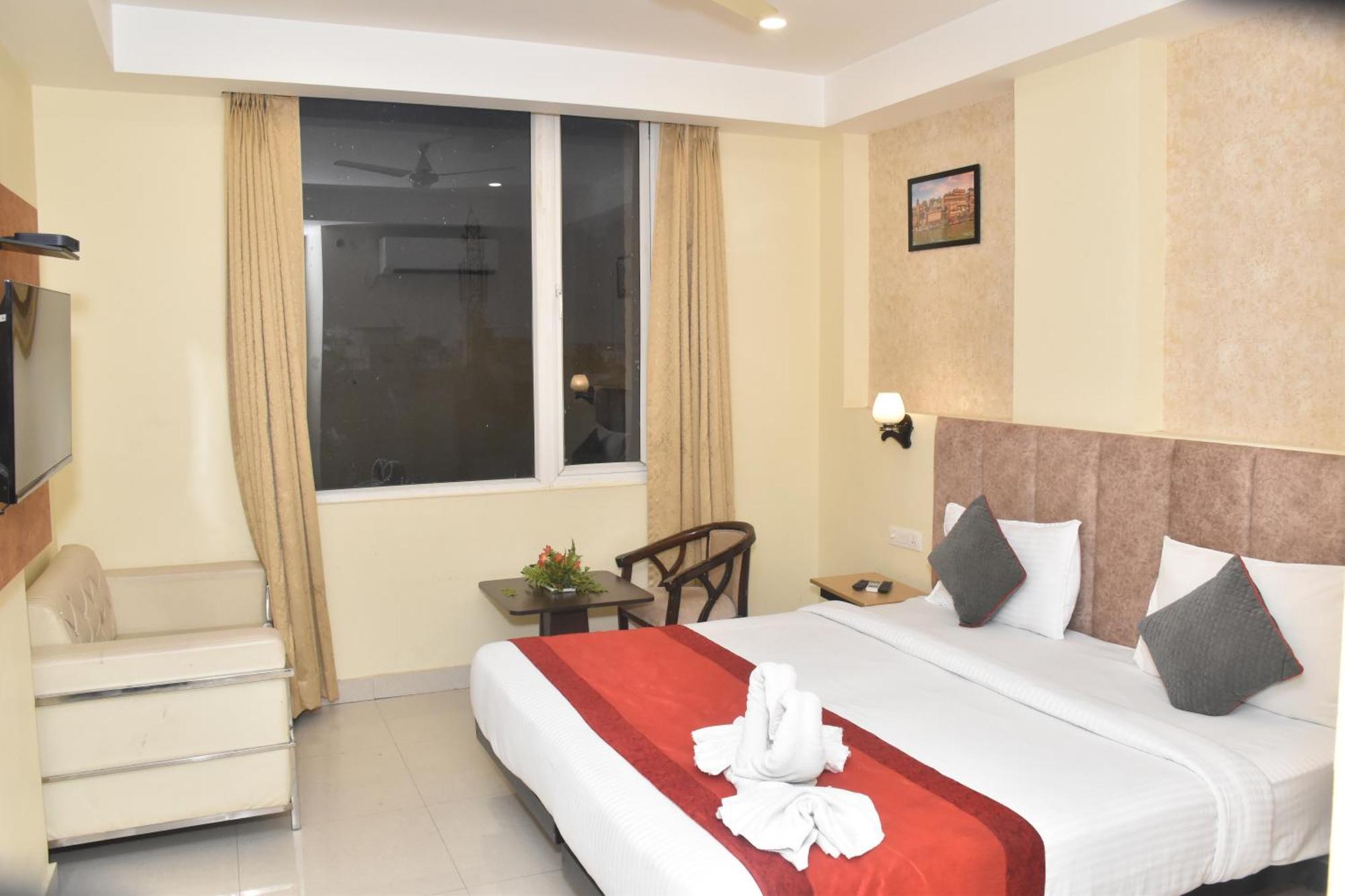 Hotel Yatharth Inn Varanasi Eksteriør bilde